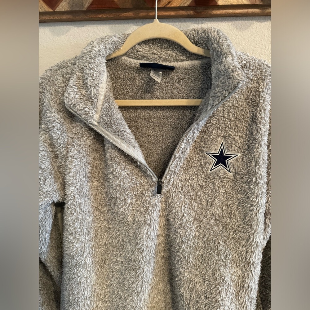 Dallas Cowboys Fleece Pullover